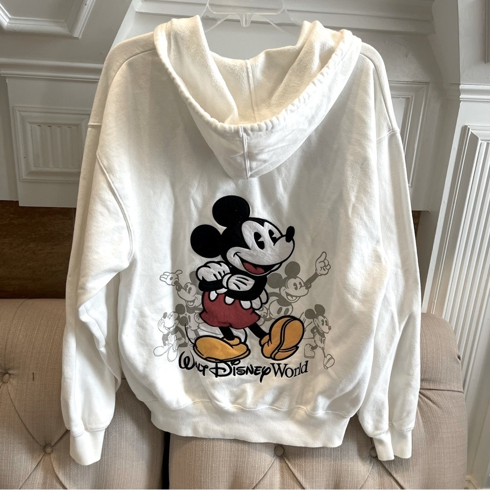 U: Disney Sweatshirt Men’s M Walt Disney World Full zip Hooded White Embroidered